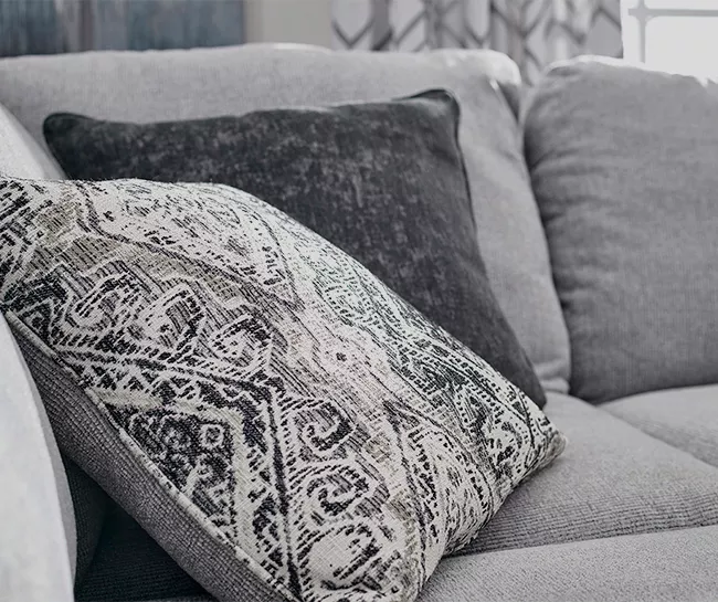 Broyhill Parkdale Dove Sectional & Ottoman Set 7 Broyhill Parkdale Dove Sectional & Ottoman Set - Image 5